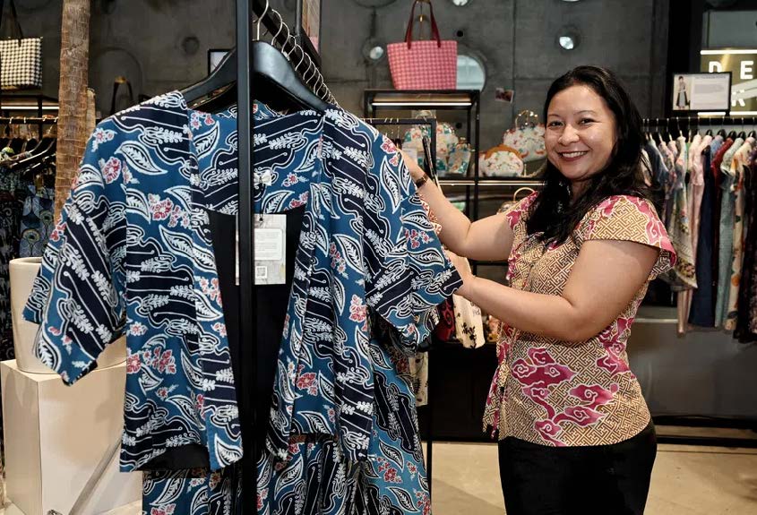 Indonesia-to-launch-US1-billion-orange-bonds-to-empower-women-led-MSMEs.jpg